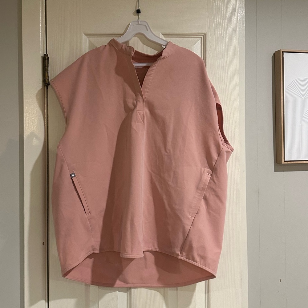 FIGS Rafaela top Large Pink Sand